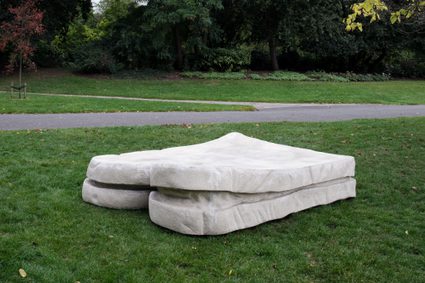 Sarah Lucas — Sandwich